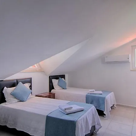 Oludeniz Ovacikta 5 Yatak Odali, 12 Kisilik , Mustakil Havuzlu 3 * 페티예
